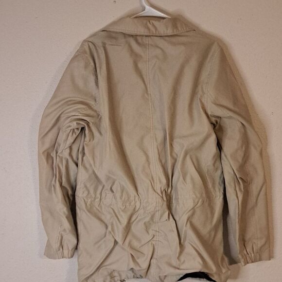 Lands' End tan rain jacket size medium - Picture 5 of 7
